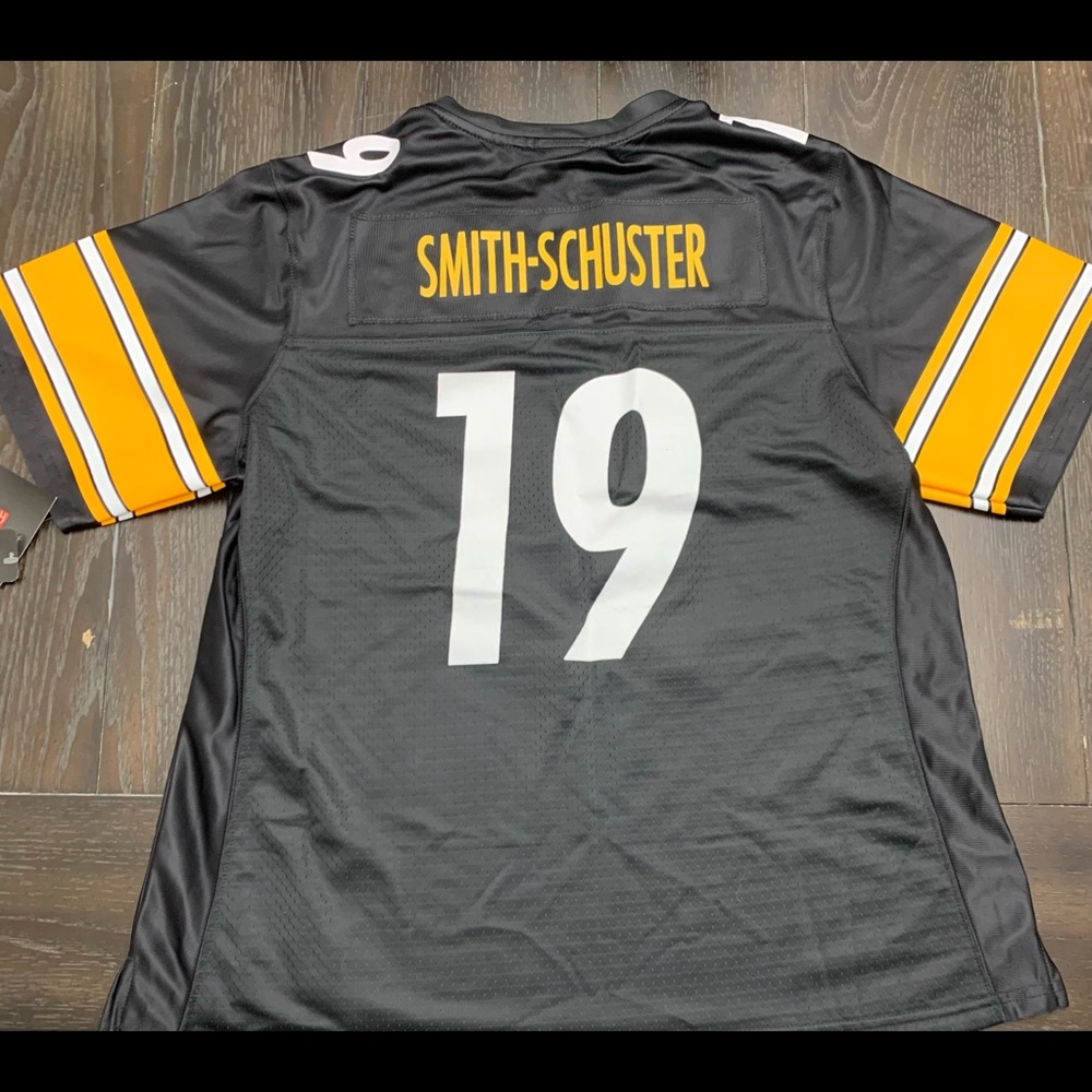 JuJu Smith-Shuster Pgh Steelers jersey. Women’s XL